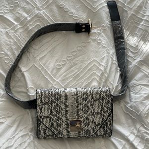 🆕 Faux Snakeskin Belt Bag